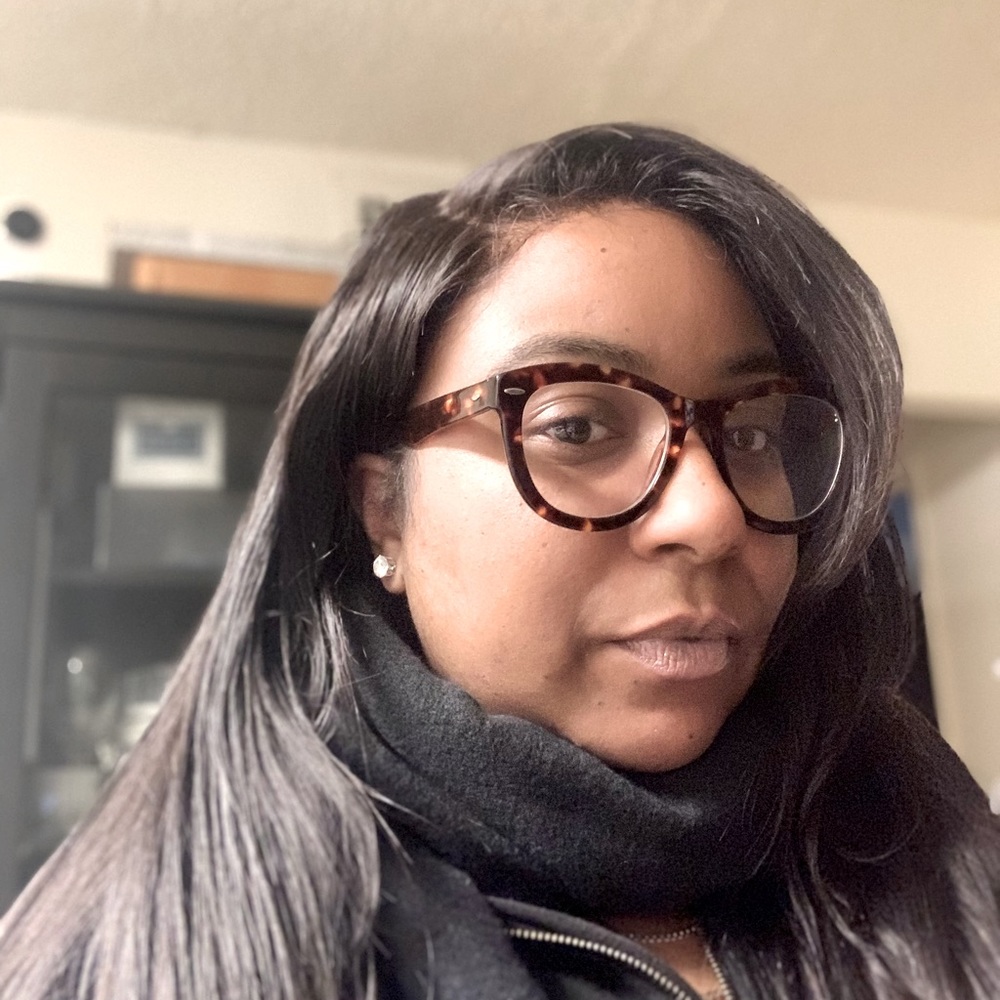 Meet your Posher, Kendra